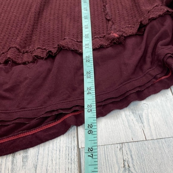 Free People We the Free Women’s Laguna Thermal Waffle Knit Tunic Wine Sz XS - Picture 8 of 10